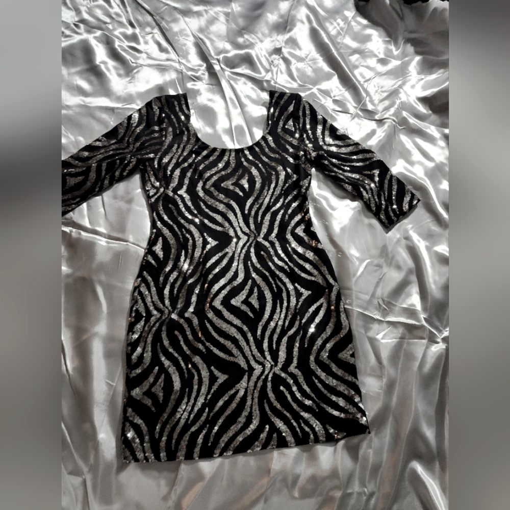 Beautiful sequins dress